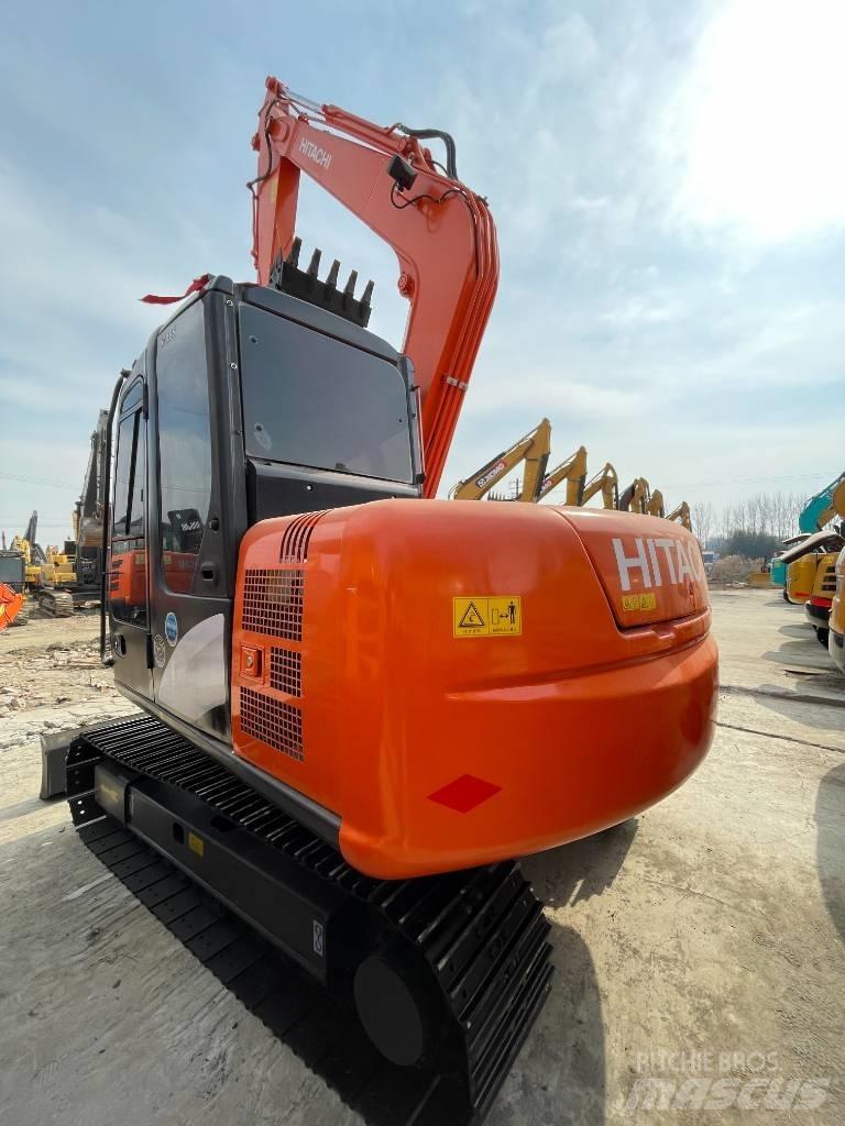 Hitachi 70 Mini bageri < 7t