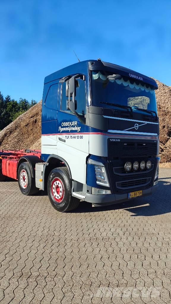 Volvo FH 500 8x4 Rol kiper kamioni sa kukom za podizanje tereta