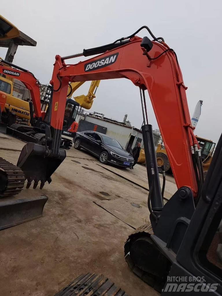Doosan DH 60-7 Mini bageri < 7t
