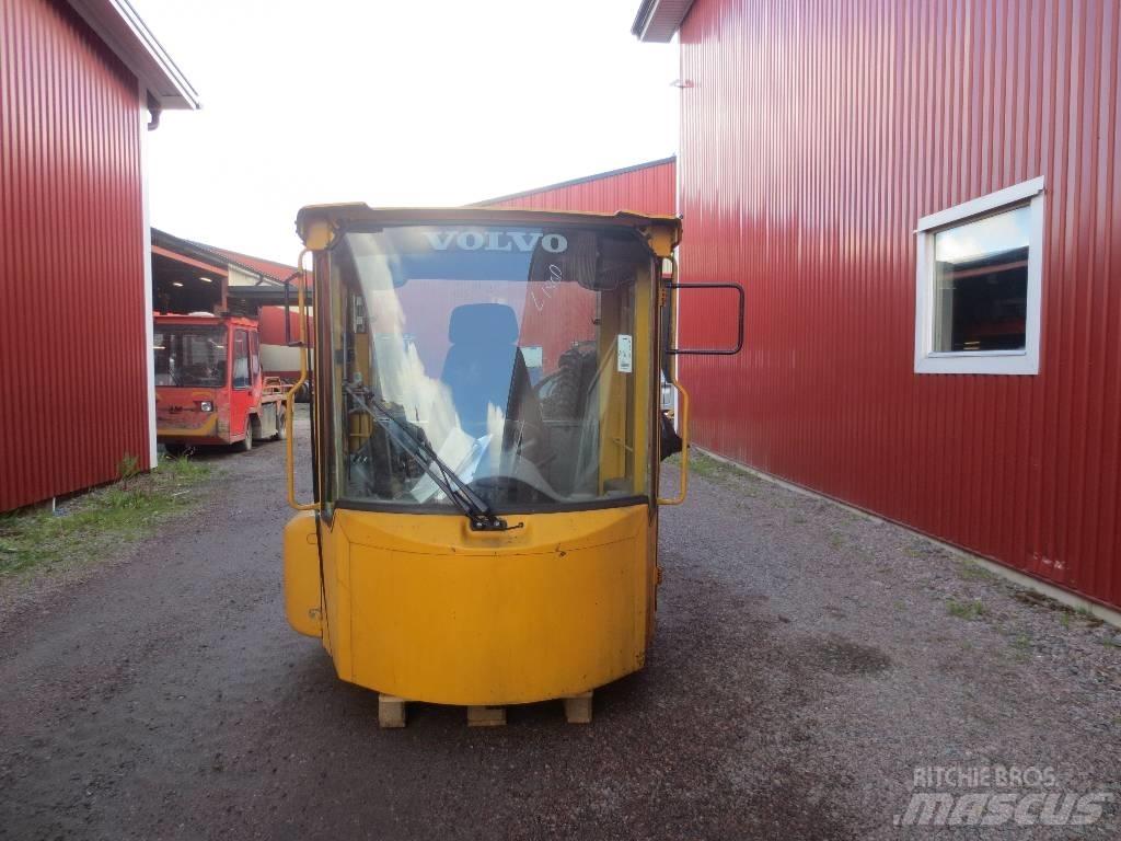 Volvo L 180 D Kabine i unutrašnjost