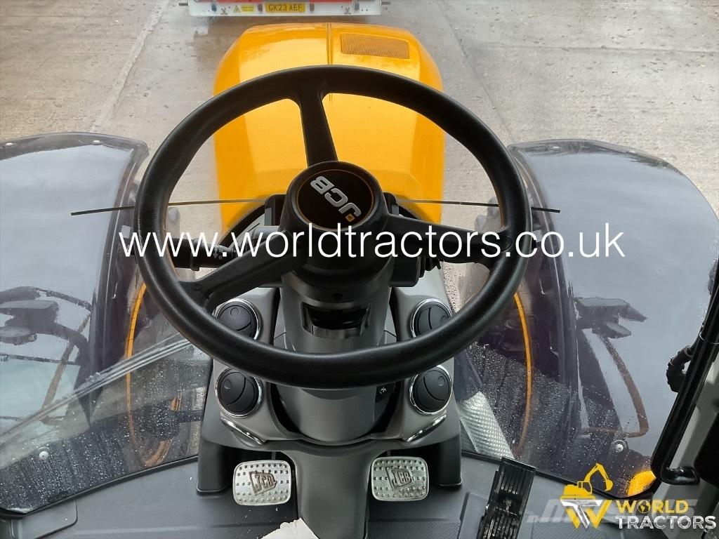 JCB Fastrac 4220 Traktori