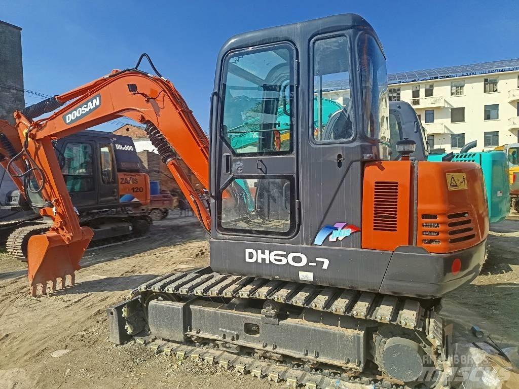 Doosan DH60-7 Mini bageri < 7t