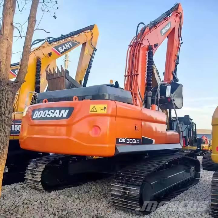 Doosan DX 300 LC Bageri guseničari