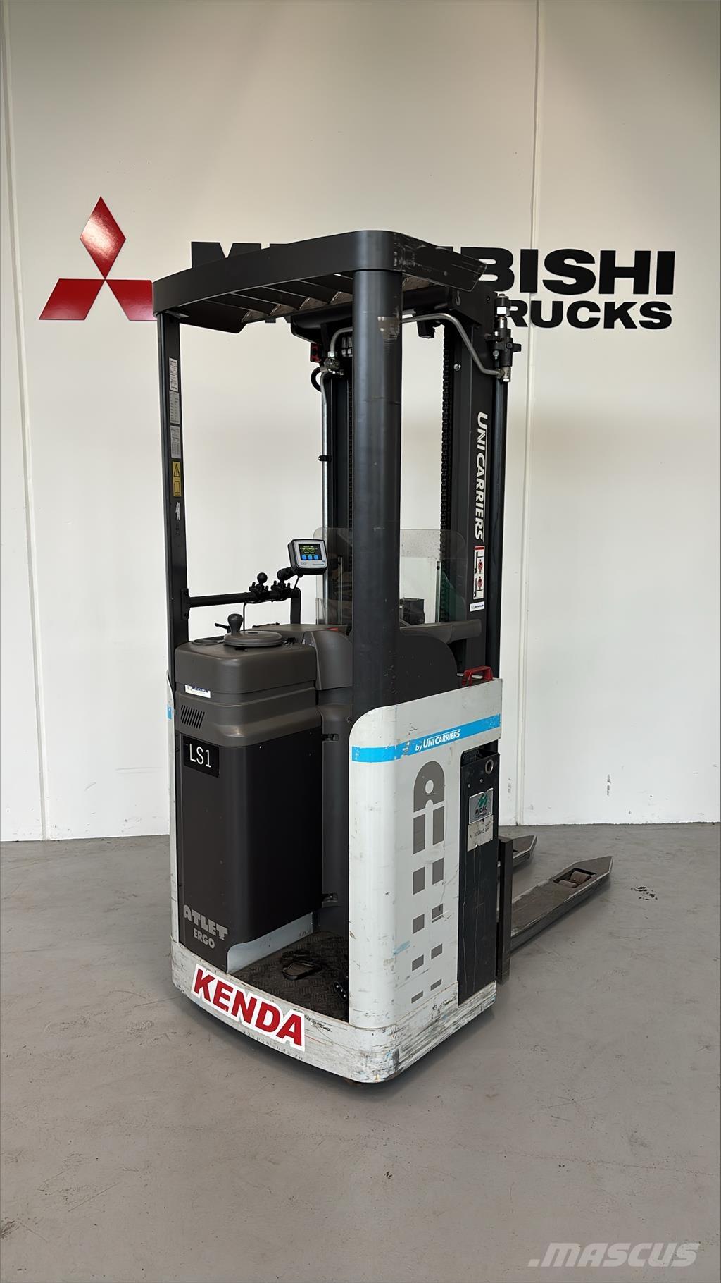 Atlet A160 Samopogonski ručni viljuškari