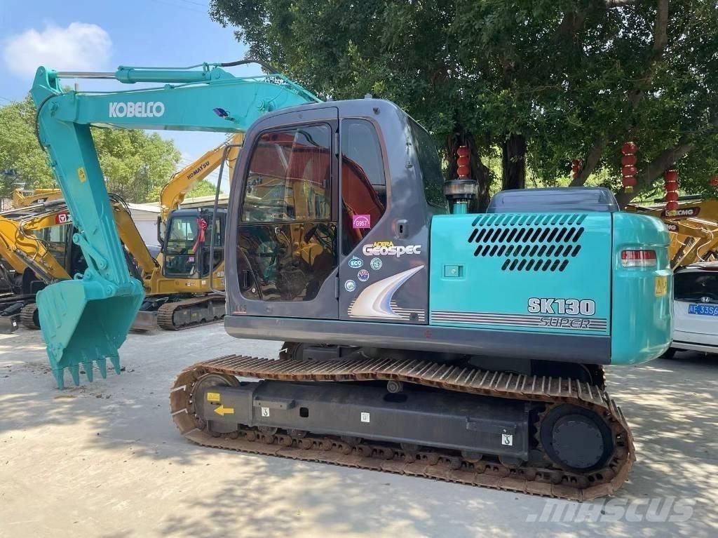 Kobelco SK130-8 Midi bageri 7t – 12t