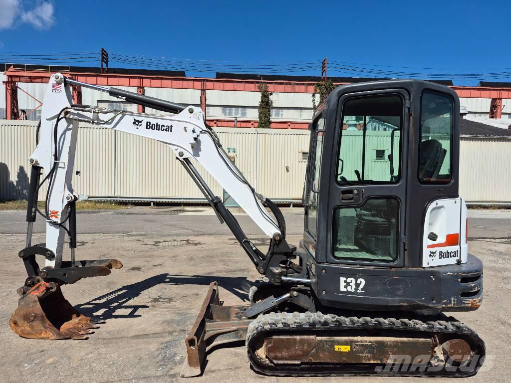 Bobcat E 32 Mini bageri < 7t