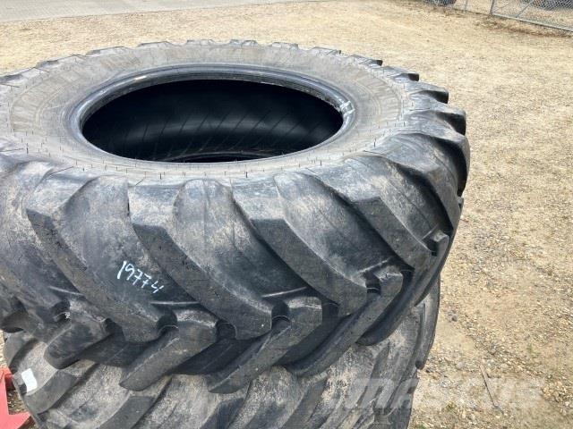  - - - 440/80R28 Gume, točkovi i felne