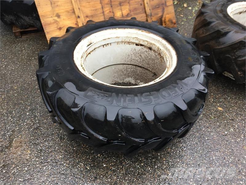  - - - 540/65R28 Gume, točkovi i felne