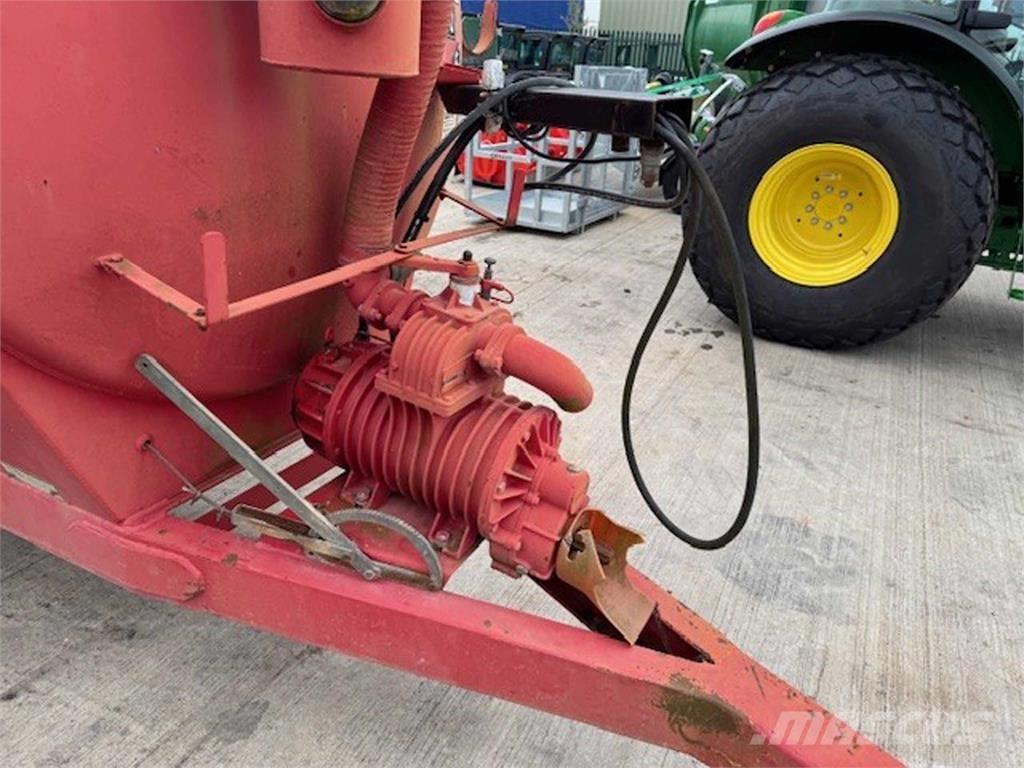 Hi-Spec 800 Gallon Ostale poljoprivredne mašine