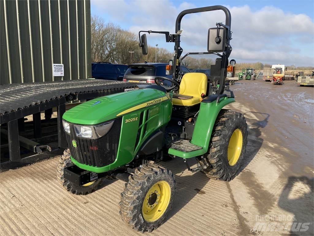 John Deere 3025E Manji traktori