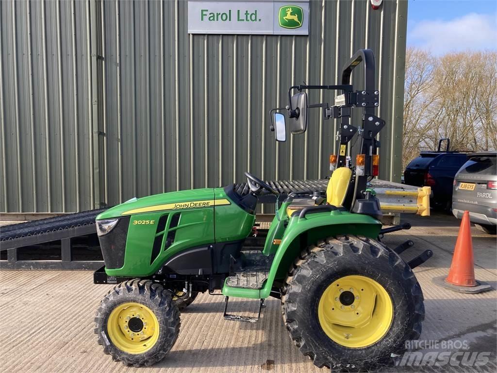 John Deere 3025E Manji traktori
