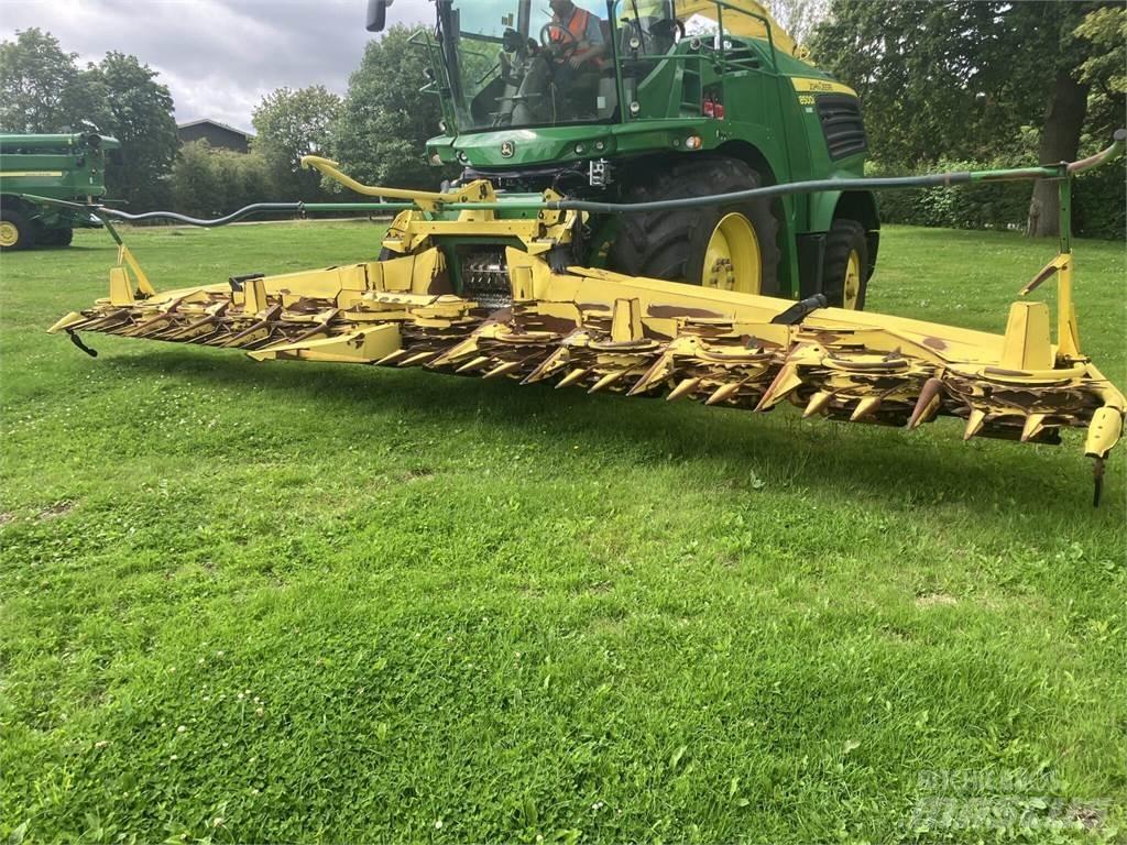 John Deere 390 Plus Mašine za stočnu hranu sa sopstvenim pogonom