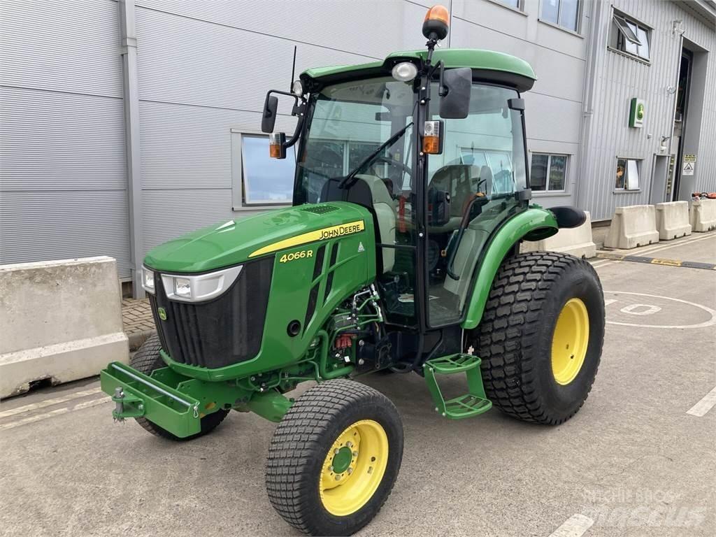 John Deere 4066R Manji traktori