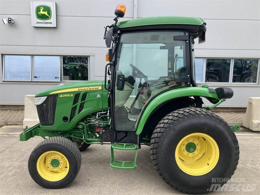 John Deere 4066R Manji traktori