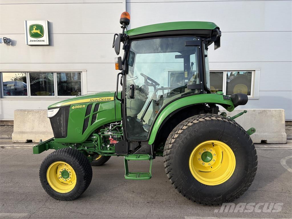 John Deere 4066R Manji traktori