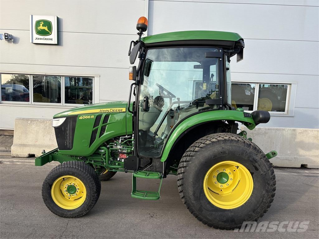 John Deere 4066R Manji traktori
