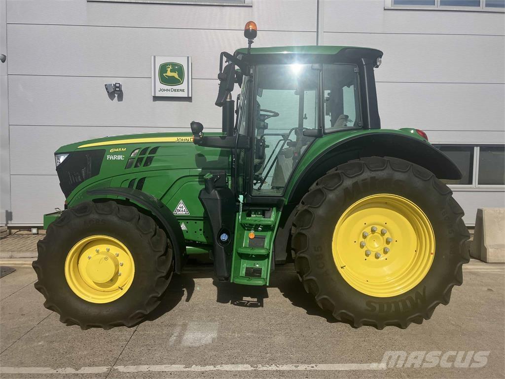John Deere 6145M Traktori