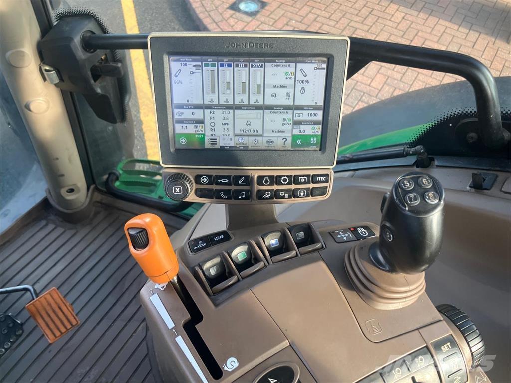 John Deere 6145R Traktori