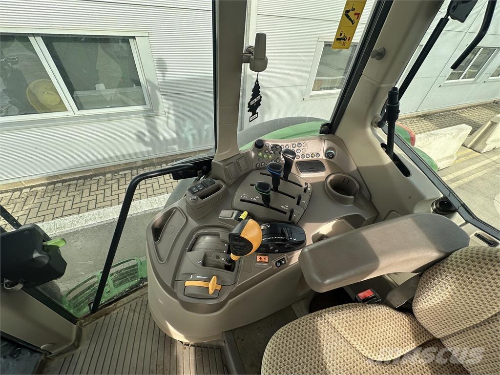 John Deere 6155M Traktori