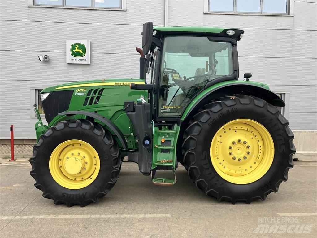 John Deere 6215R Traktori