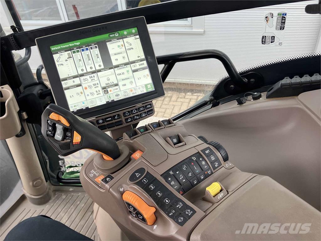 John Deere 6R 130 Traktori