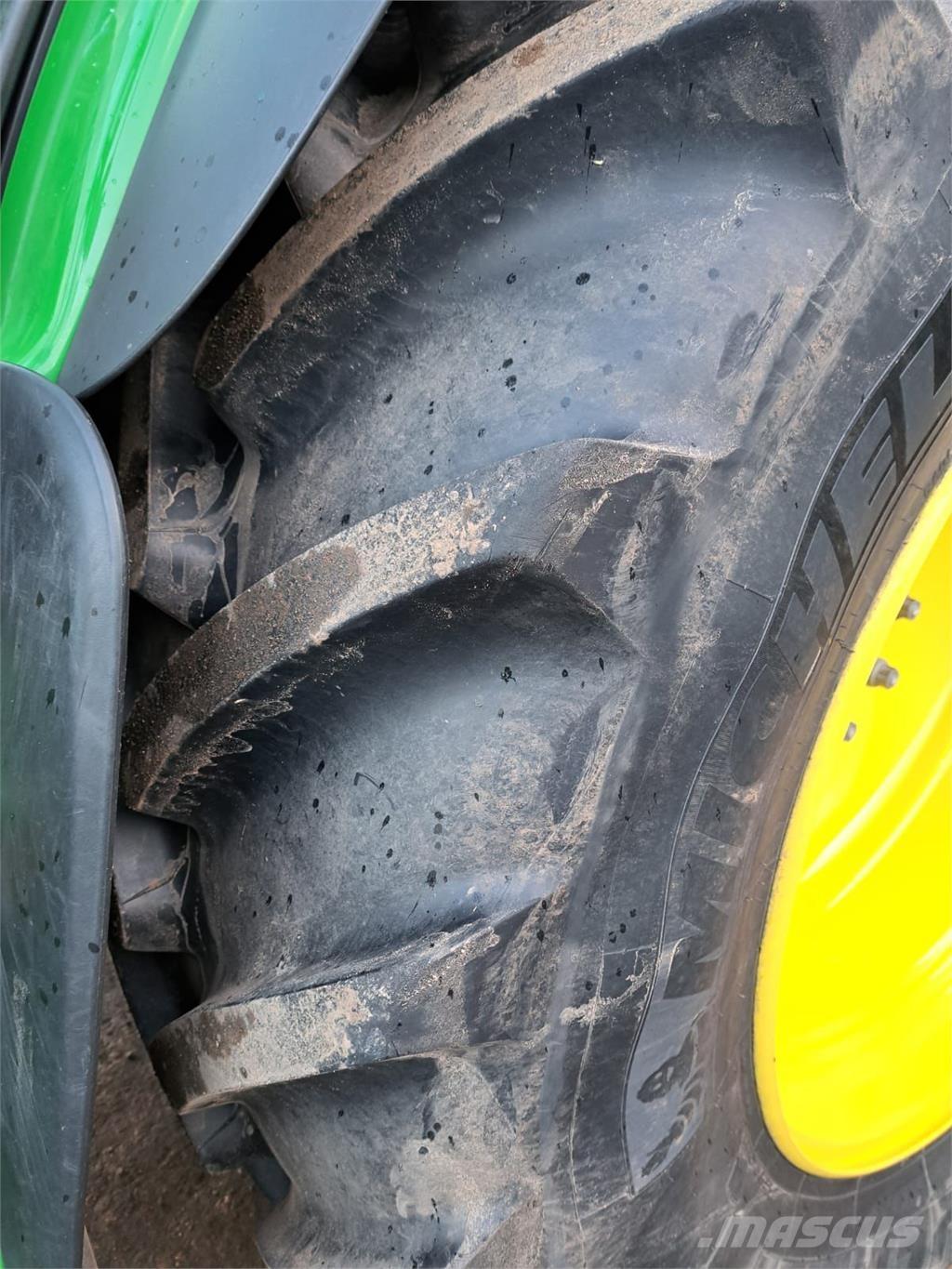 John Deere 6R 155 Traktori