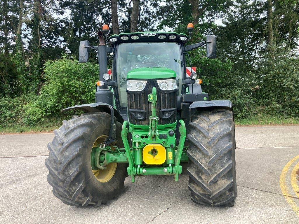 John Deere 6R 215 Traktori