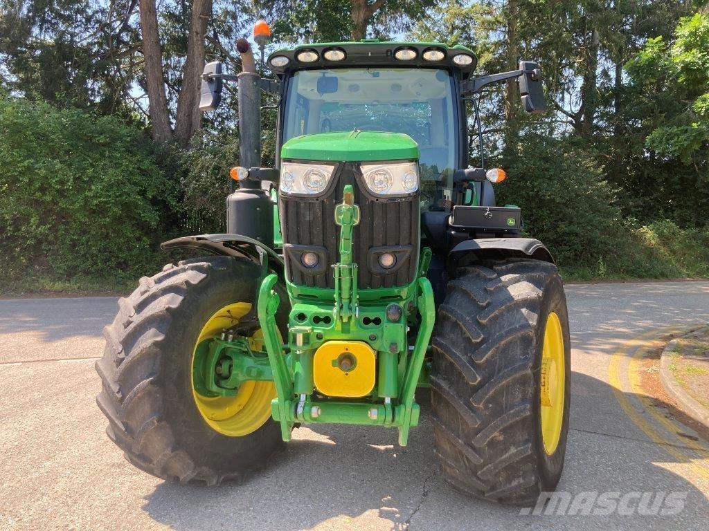 John Deere 6R 215 Traktori