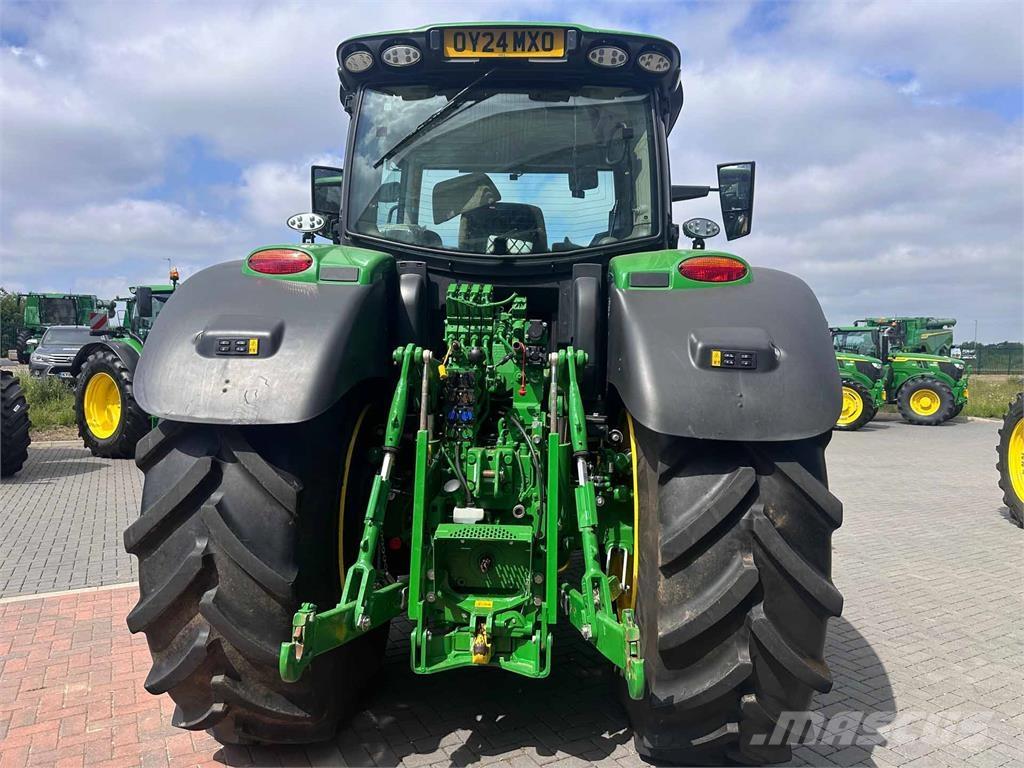 John Deere 6R 215 Traktori