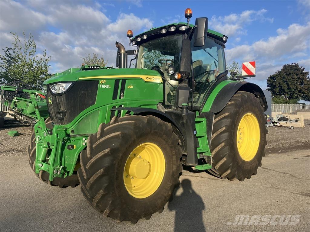 John Deere 6R 250 Traktori