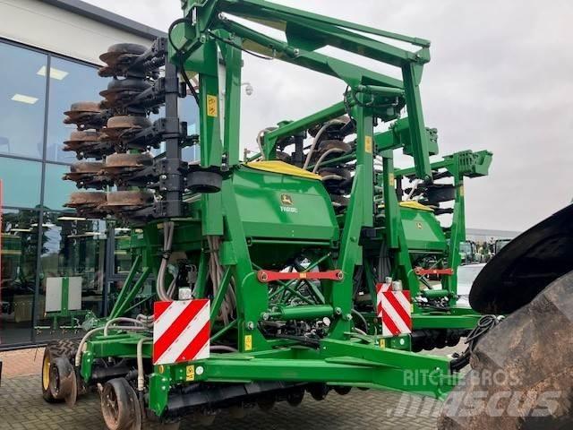 John Deere 750A Sejačice
