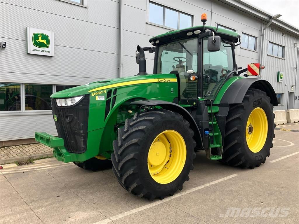 John Deere 8400R Traktori