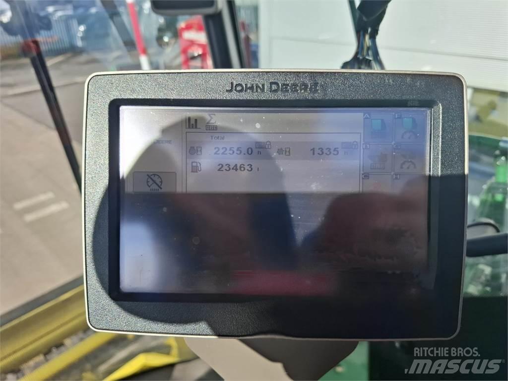 John Deere 9900 Mašine za stočnu hranu sa sopstvenim pogonom