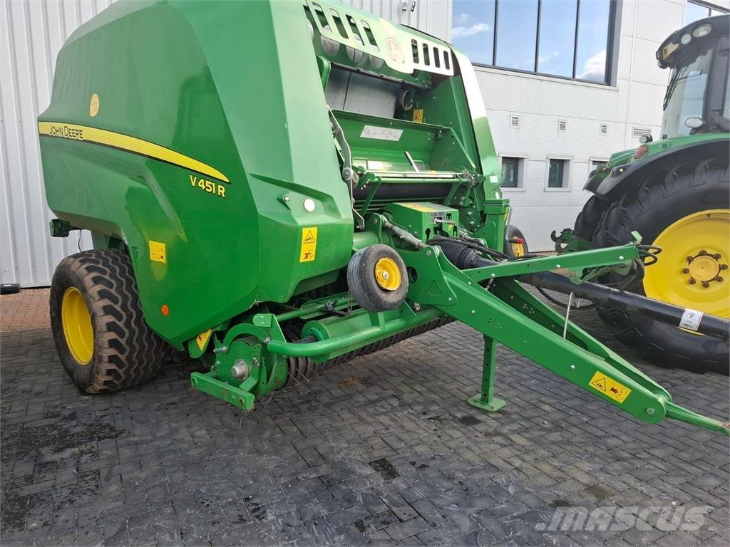 John Deere V451R Prese/balirke za četvrtaste bale