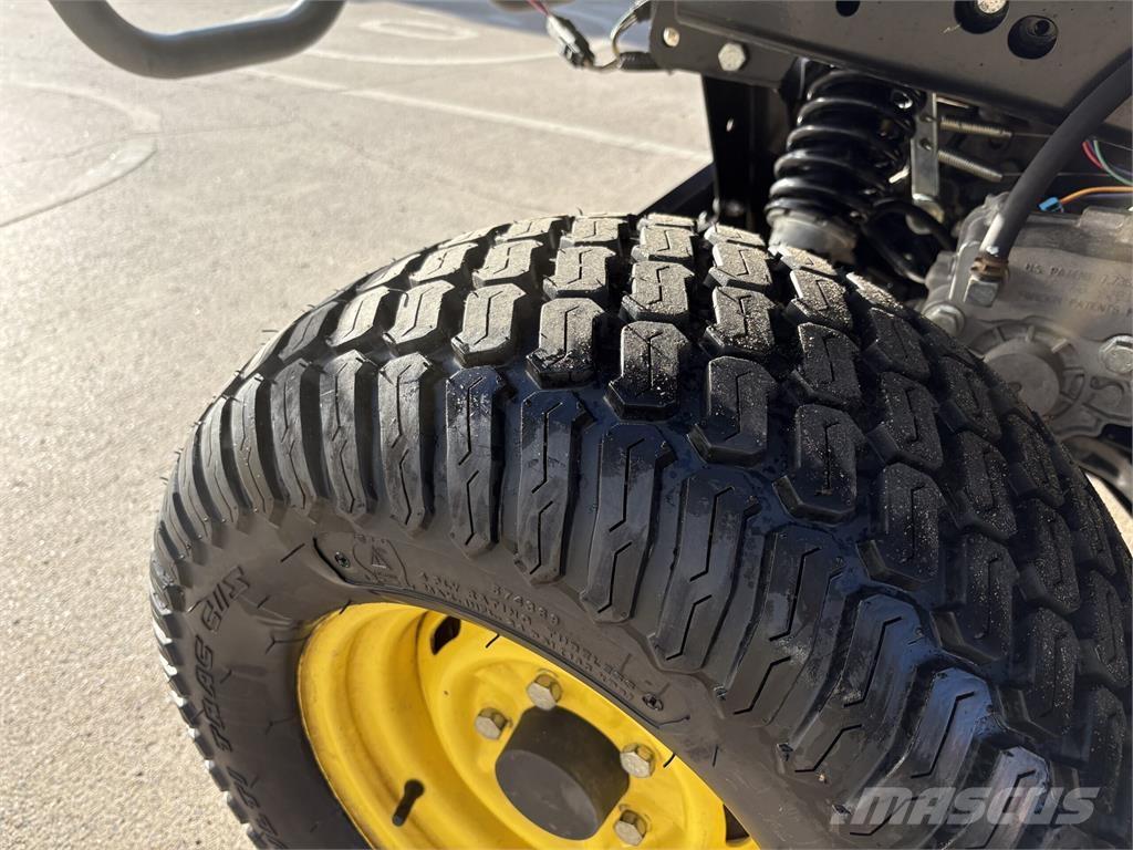 John Deere XUV855M Pomoćne mašine