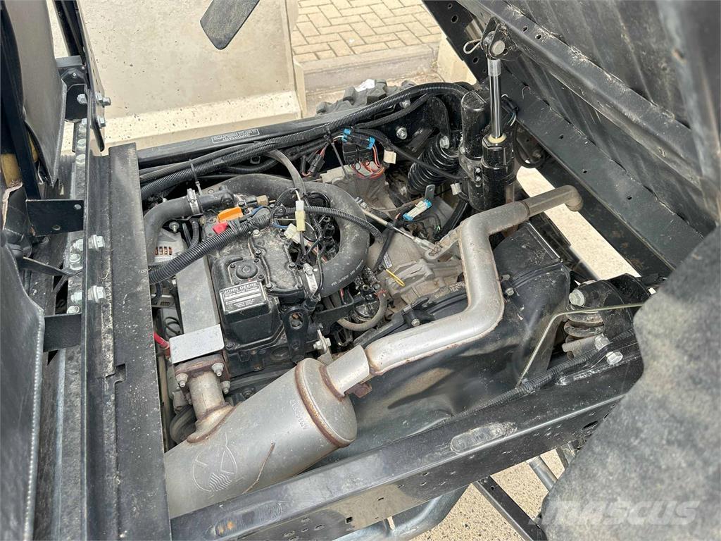 John Deere XUV855M S4 Pomoćne mašine