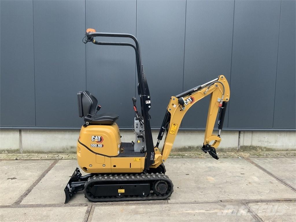 CAT 300.9 D Mini bageri < 7t