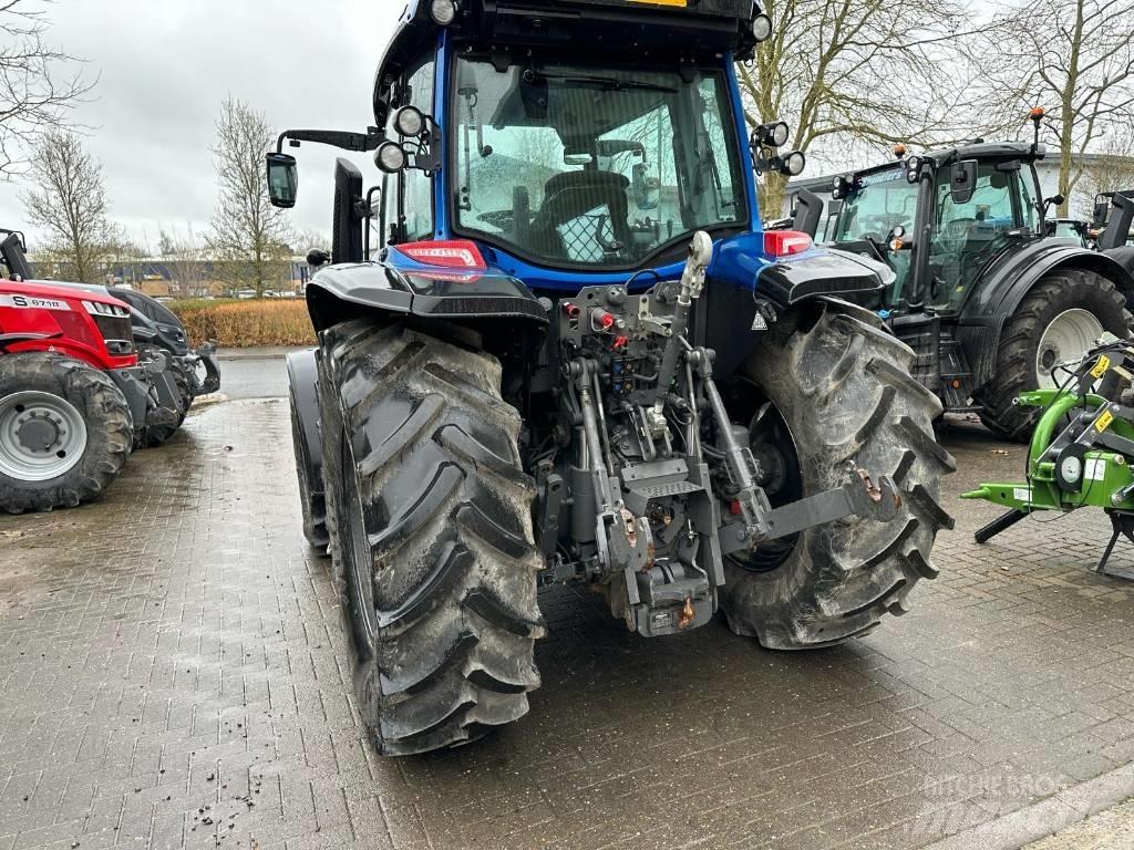 Valtra G125EA Traktori