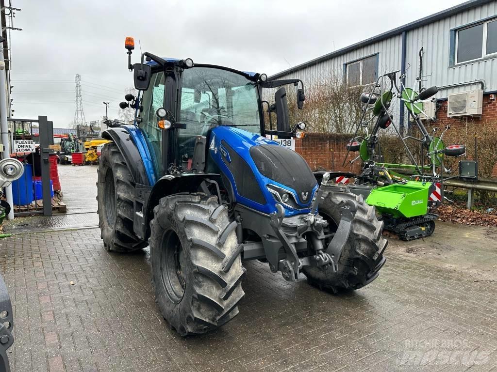 Valtra G125EA Traktori