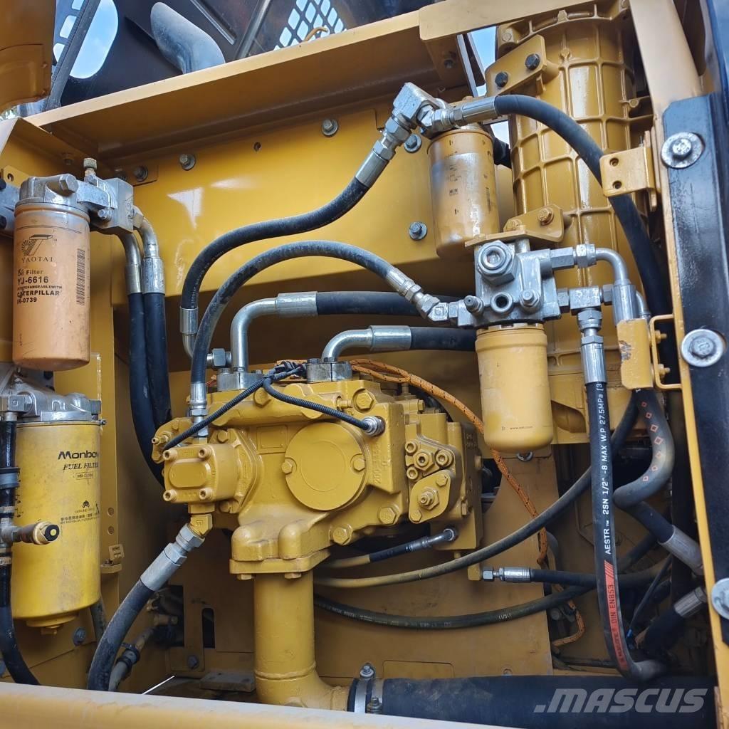 CAT 320 D Bageri guseničari