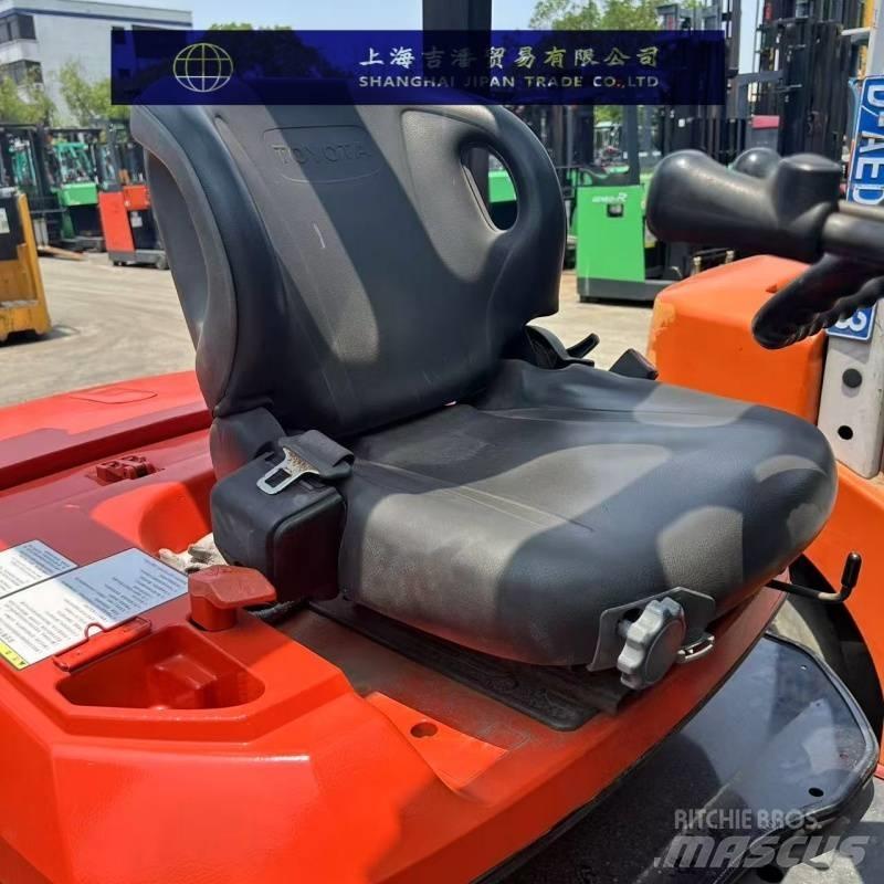 Toyota 15 Električni viljuškari