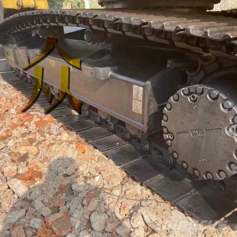 Komatsu PC 200 Bageri guseničari
