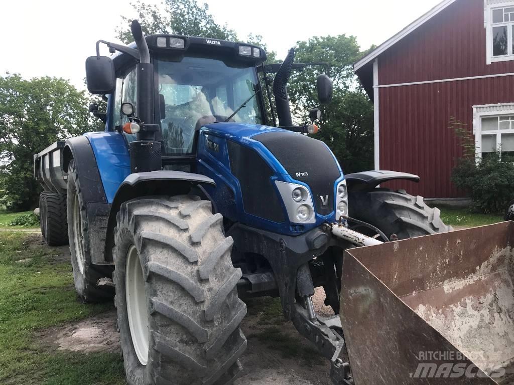 Valtra N 163 Traktori