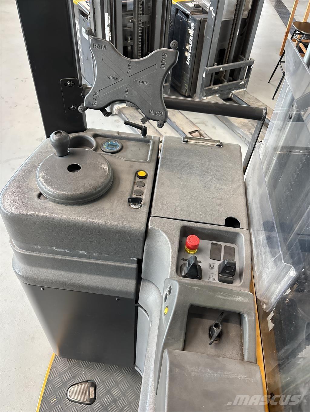 Atlet A160 Samopogonski ručni viljuškari