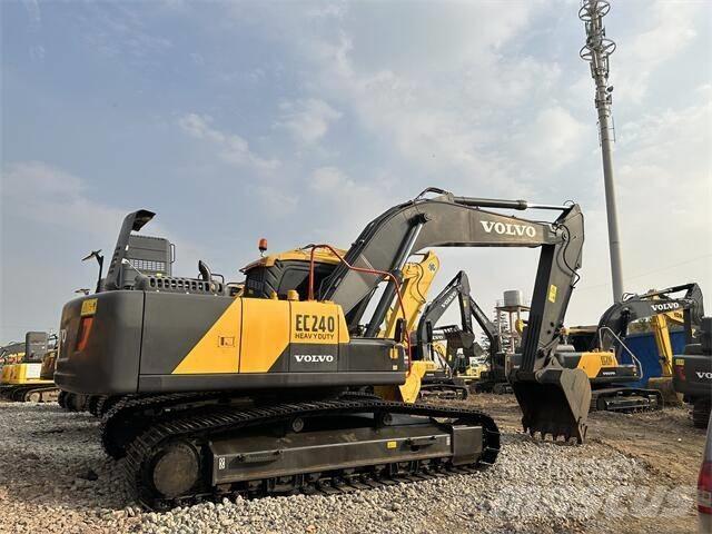 Volvo EC240 Bageri guseničari