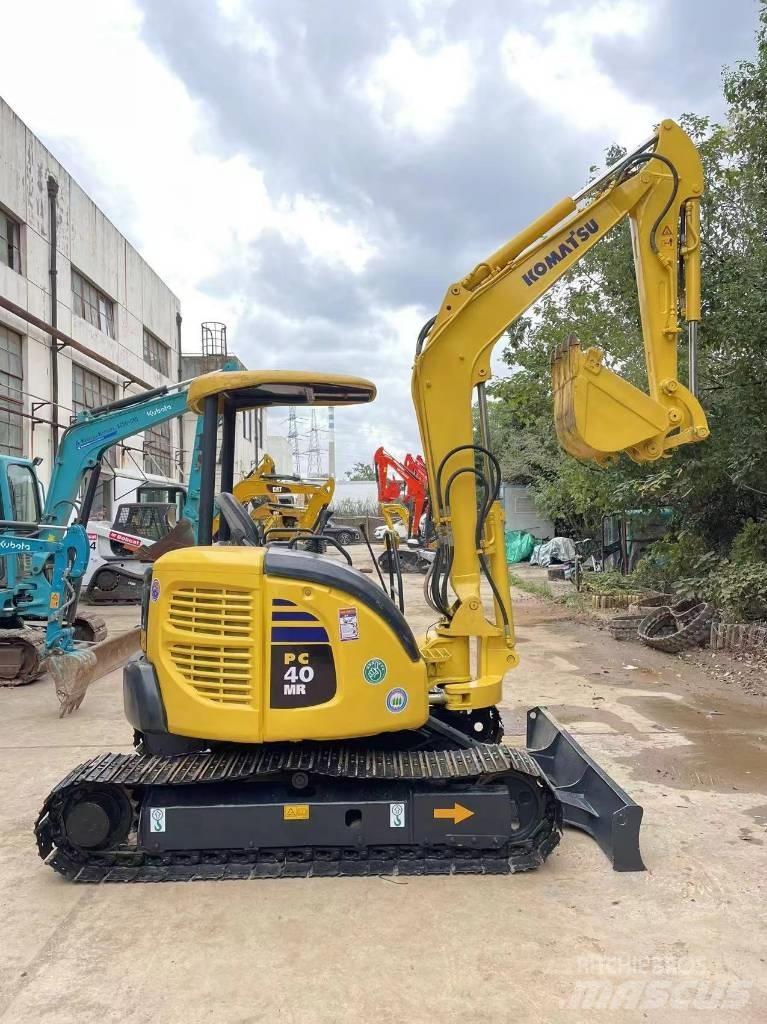 Komatsu PC 40 MR Mini bageri < 7t