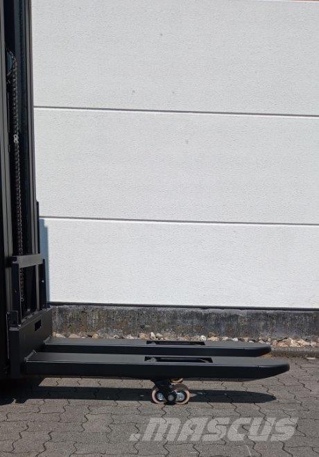 Toyota SWE160L Samopogonski ručni viljuškari