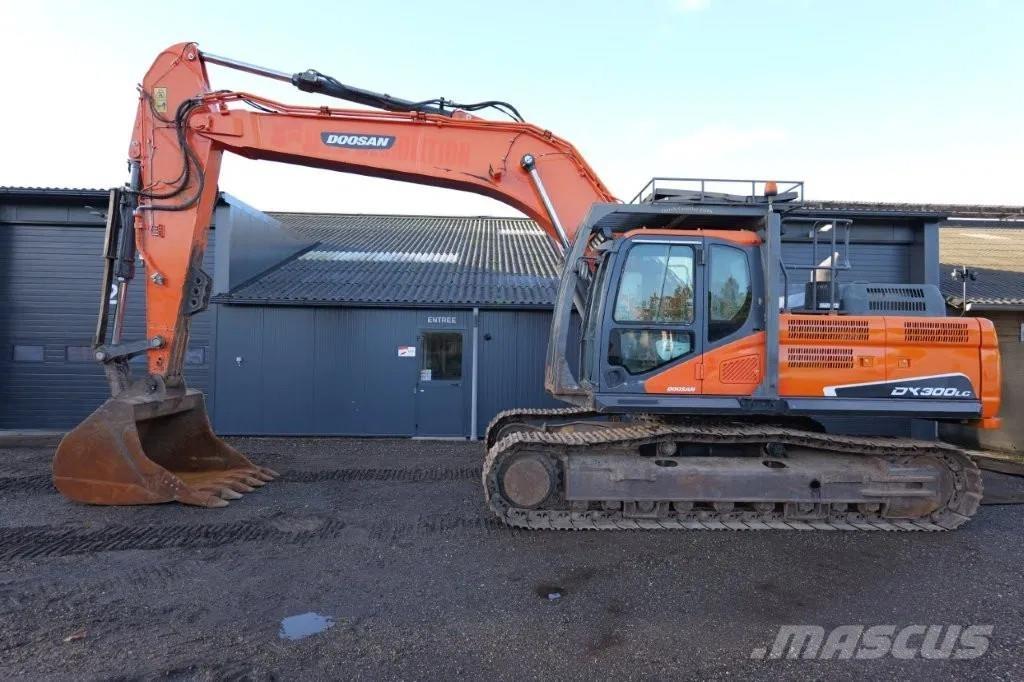 Doosan DX300LC Bageri guseničari
