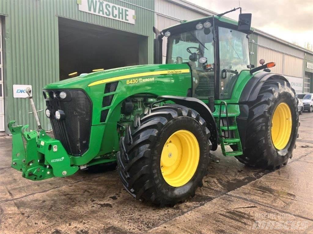 John Deere 8430 Traktori