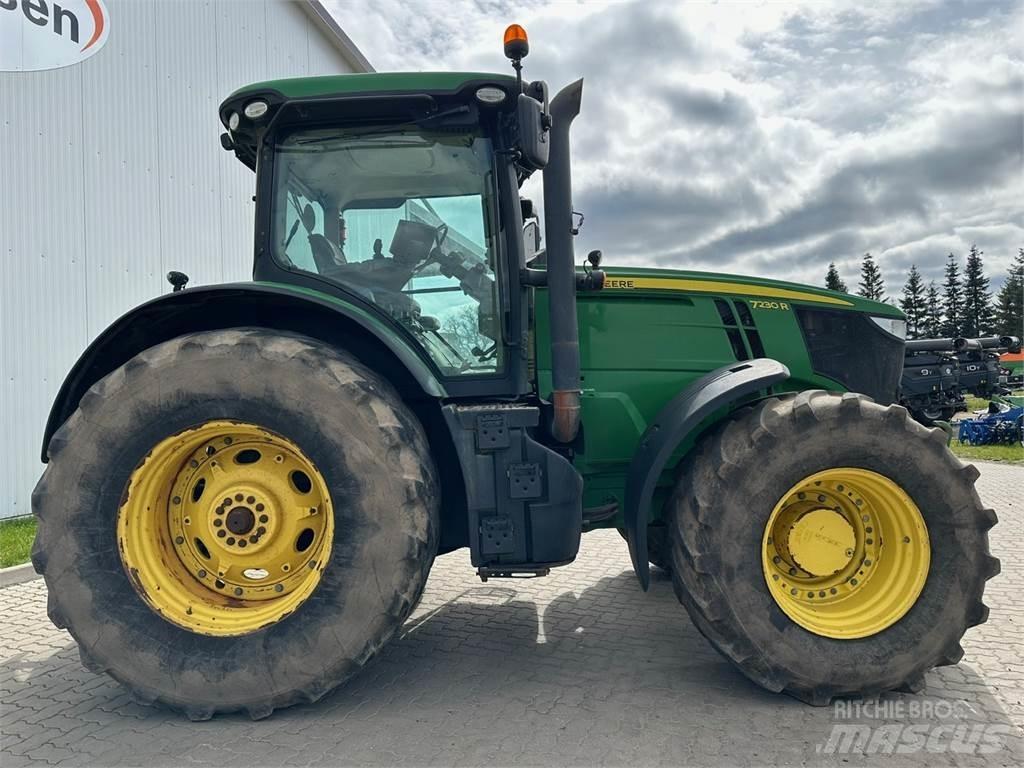 John Deere 7230R Traktori